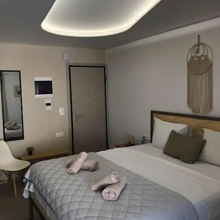 Anastasia Suite/Byartistunknown Vari  Exterior photo